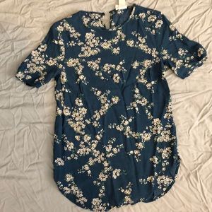 Size 4 H&M floral top